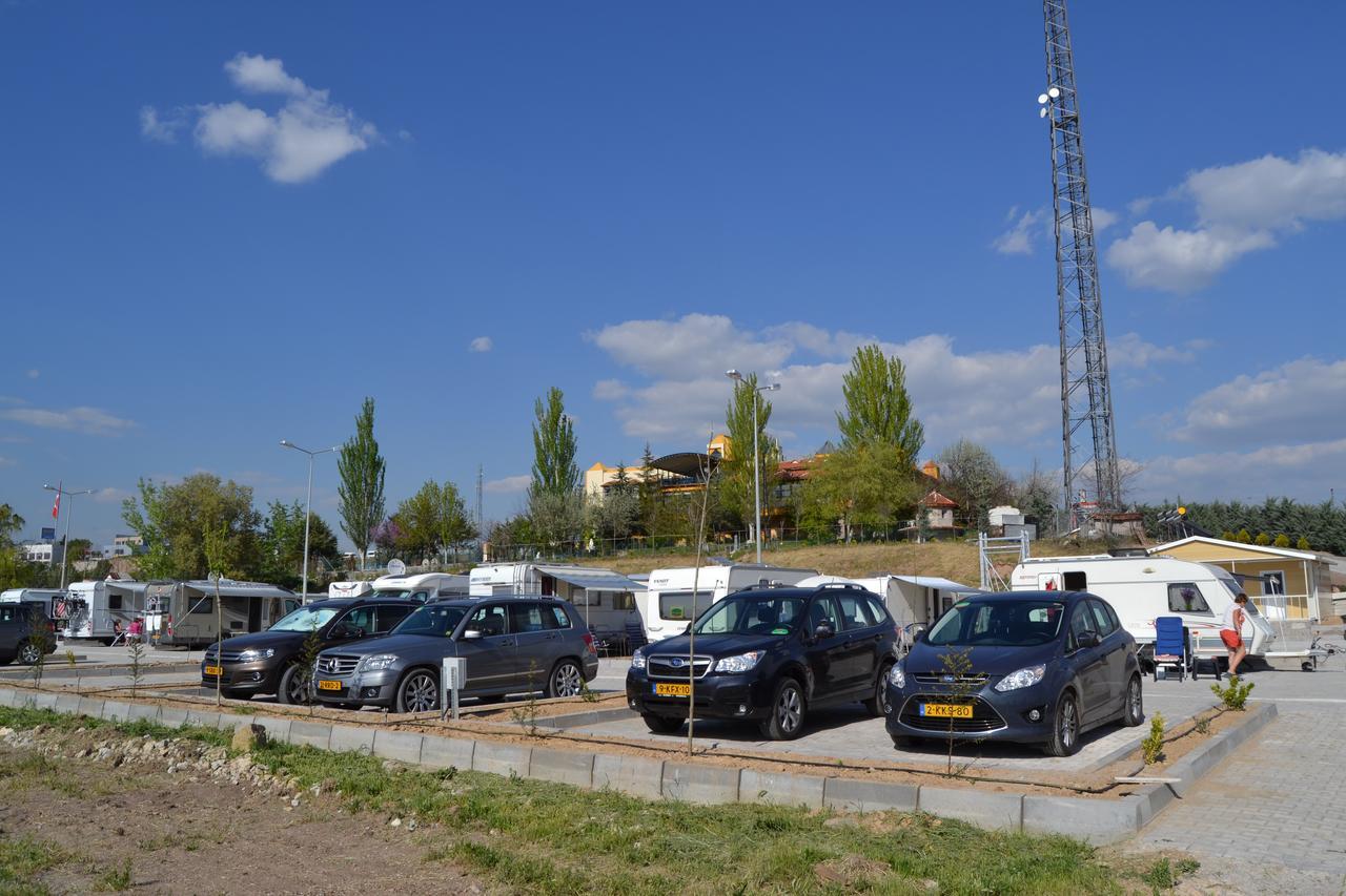 Ulasan Hotel Caravan Camping Ankara Luaran gambar