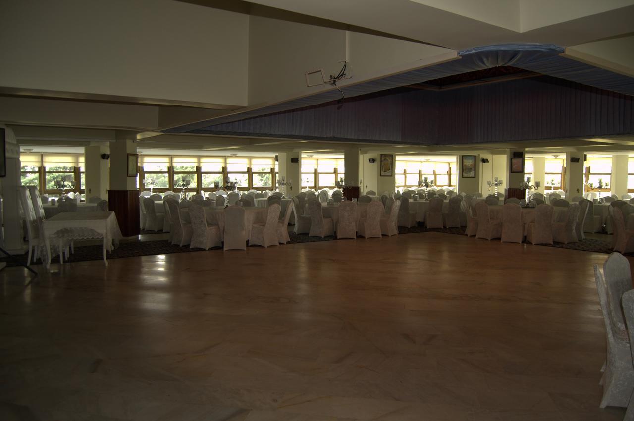 Ulasan Hotel Caravan Camping Ankara Luaran gambar