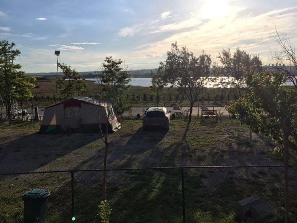 Ulasan Hotel Caravan Camping Ankara Luaran gambar